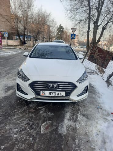 Hyundai: Hyundai Sonata: 2018 г., 2 л, Механика, Газ, Седан