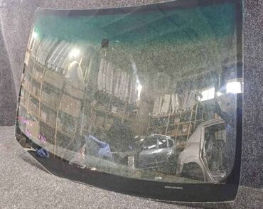 Şüşələr: Ön patpres, lobovoy, Nissan Tiida, Yaponiya