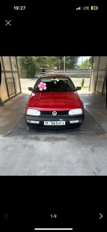 срочно продаю в связи с переездом: Volkswagen Golf III хэтчбек, 5 дверей, красный цвет. Киргизские номера