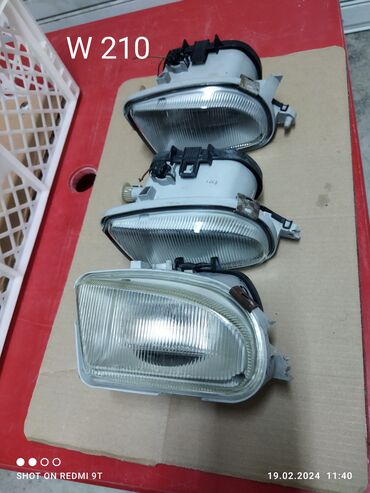 Digər salon aksesuarları: Həzi Aslanov metrosu yaxınlığında yerləşir . Qiyməti üzərində qeyd — 12