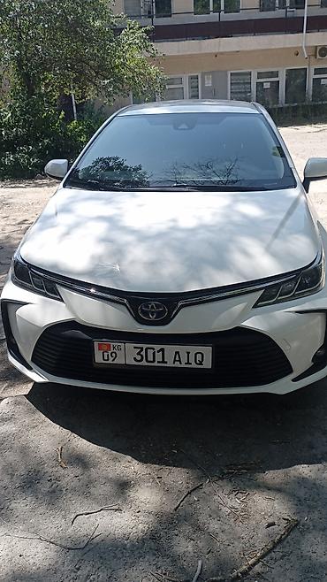 corola: Toyota Corolla: 2021 г., 1.8 л, Вариатор, Гибрид, Седан — 2