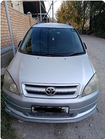 4: Toyota Ipsum: 2002 г., 2.4 л, Автомат, Бензин, Минивэн — 7