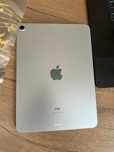 ipad case: Продаю iPad Air M1 64gb Wi Fi В комплекте: Apple Magic Keyboard Apple — 3