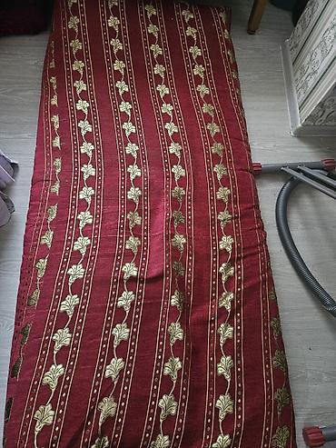 dosekce: Qırmızı naxışlı döşəkağı / yer döşəyi - Material: qalın, yumşaq — 2