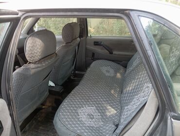 фаст фуд на колесах купить бу: Volkswagen Passat: 1990 г., 1.8 л, Механика, Бензин, Седан