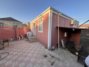 масазырда евлерин гиймети: 3 комнаты, 90 м², Средний ремонт