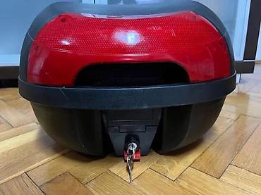 punjac za akumulator cena: Univerzalni kofer za motor/skuter sa nosačem - Tvrda gornja kutija — 2