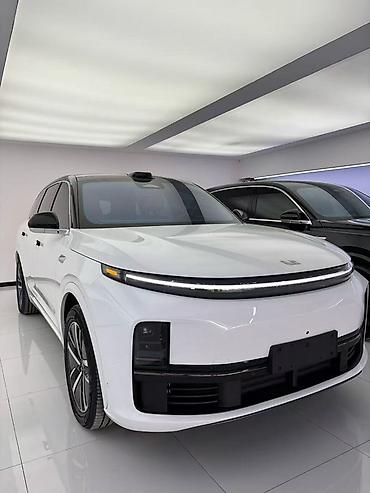 Lixiang: Lixiang L7: 2025 г., Бензин, Кроссовер — 2