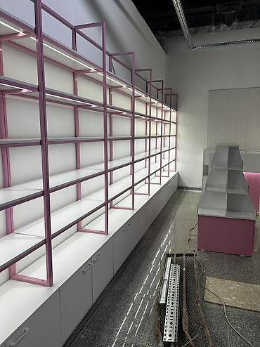 id store: Стеллажи, полки, витрины, островки, ресепшн, торговое оборудование на — 1