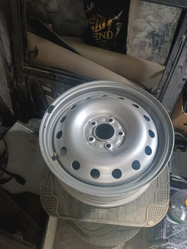 Продажа авто: Disklər 5 bolt r16 yenidir istifadə olunmayıb. Real şəxslər əlaqə