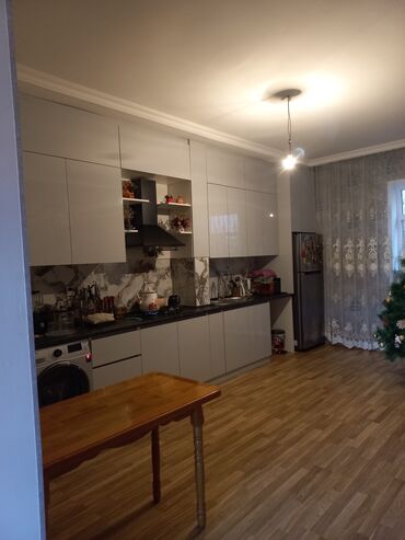 Həyət evləri və villaların satışı: Suraxanı 4 otaqlı, 150 kv. m, Yeni təmirli -da lalafo.az — 29 Həyət evləri və villaların satışı: Suraxanı 4 otaqlı, 150 kv. m, Yeni təmirli — 29