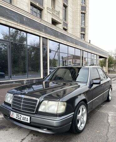 Mercedes-Benz: Mercedes-Benz E-Class: 1993 г., 3.2 л, Автомат, Бензин, Седан