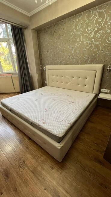кровать с подемным механизмом: Двуспальная кровать, Б/у, С матрасом, длина - 200 см