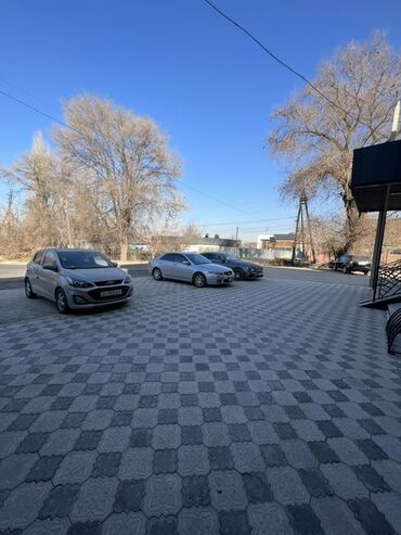 Здания: Предлагается в аренду коммерческое помещение в верхней части Киргизии — 4