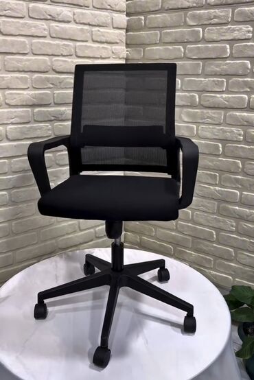 Stullar: Qonaq otağı üçün, Yeni, Qatlanmayan, rəng - Qara Stul
