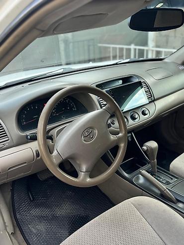 Toyota: Toyota Camry: 2002 г., Седан — 11