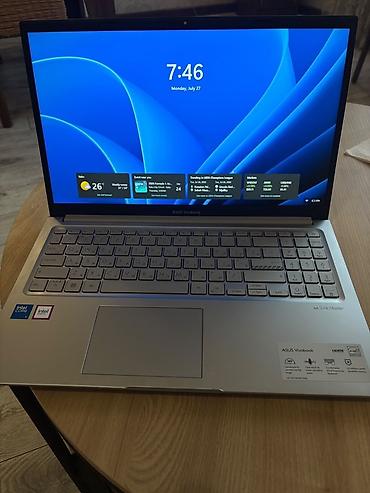 asus rog g16: Yenidir Cəmi bir ay işlənib ASUS Vivobook noutbuku - Ekran: 15.6" — 3