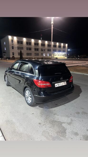 спортивный мотоцикл ямаха: Mercedes-Benz B-class: 2012 г., 2 л, Автомат, Бензин, Седан