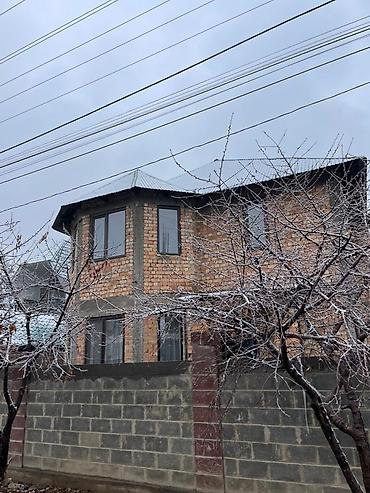 стадионная: Продаётся 2-этажный кирпичный дом в ж/м Арча-Бешик Дом — 185 м² — 6