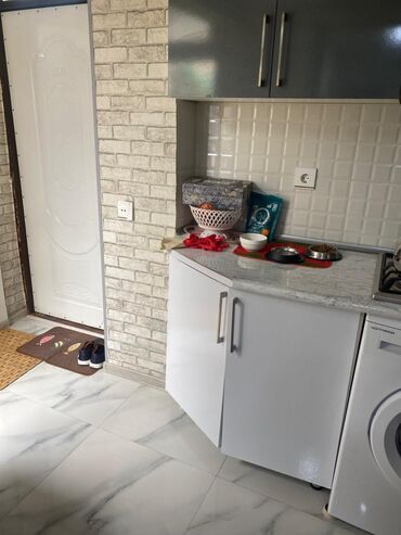 Поселок Бинагади 2 комнаты, 11 м², Нет кредита, Свежий ремонт