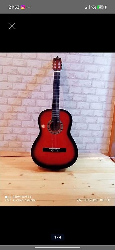 Gitaralar: Gitar ideal vəziyyətdədir uzerinde canta verilir — 5