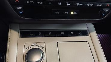 Lexus: Lexus ES: 2017 г., 2.5 л, Вариатор, Гибрид, Седан — 13