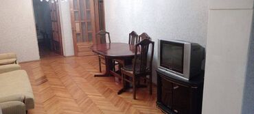 Bakı, 2 otaqlı, Köhnə tikili, m. Elmlər Akademiyası, 50 kv. m