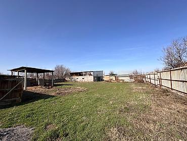 Продажа коттеджей и домов: Дом с большим участком и хозпостройками - Жилой одноэтажный дом с — 2