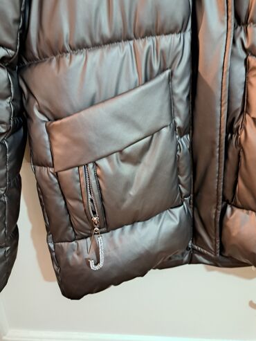 Zimske jakne: L, Jednobojni, Sa postavom, Krzno — 4