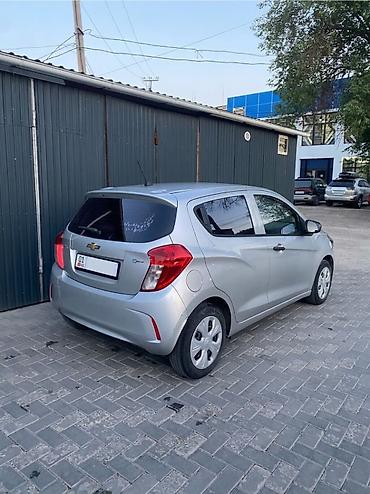 morning spark: Chevrolet Spark: 2017 г., 1 л, Вариатор, Бензин, Хэтчбэк — 3