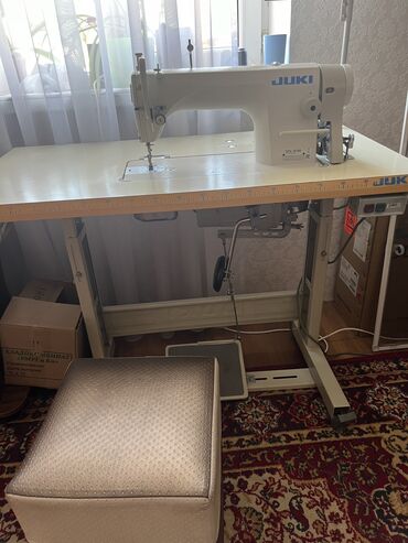 Промышленные швейные машинки: Продаю швейную машинку Состояние: отличное Брали в Москве Все родное