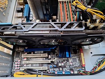 rx 6700 fighter: I7-950/R9-280/16GB/SSD 128GB/HD 640GB Ispravan, ocuvan, cist, pouzdan — 4