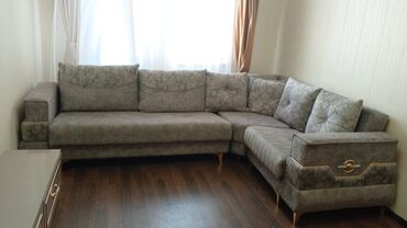 Mətbəx mebeli: Kunc divan satilir. 550 azn yaxşı vəziyyətdədir.hec bir problemi