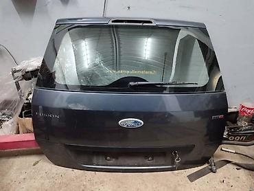 prodaj: HAUBE MASKE ZNAKOVI ZA FORD C-MAX, FIESTA, FOCUS . OD 2002. DO 2007 — 7