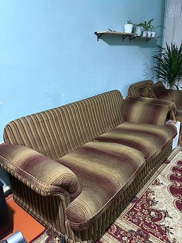 кожанное кресло: Мягкий комплект для гостиной: диван 3-местный + широкое кресло - — 3