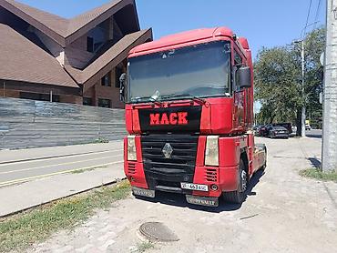 Тягачи: Тягач, Renault, 2002 г. — 5