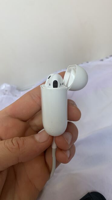 bulutuz qulaqciq: Apple Airpods 2