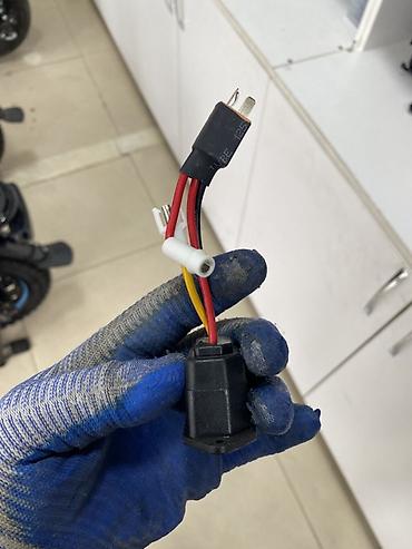Сетевой разъём панельного монтажа IEC C14 с проводкой Описание: -