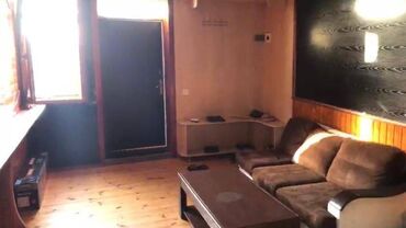 Digər kommersiya daşınmaz əmlakı: Obyekt Əhmədli qəsəbəsinin əsas yolun üzərində yerləşir. Qeyri-Yaşayış — 18