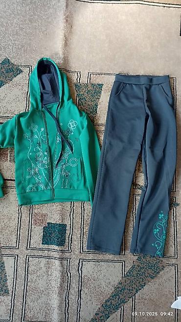 Верхняя одежда: Куртки кофты для девочки весенние,зимние и осенние размер до 15 лет at lalafo.kg — 13 Верхняя одежда: Куртки кофты для девочки весенние,зимние и осенние размер до 15 лет — 13