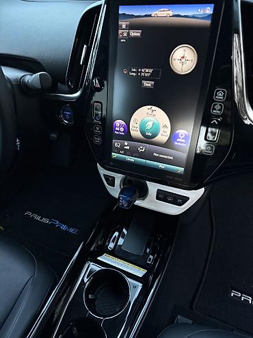 Toyota: Toyota Prius: 2019 г., 1.8 л, Вариатор, Электромобиль, Хэтчбэк — 7