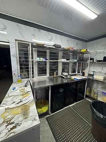 Фастфуд: В связи с закрытием бизнес точки суши продаются кухонные — 4