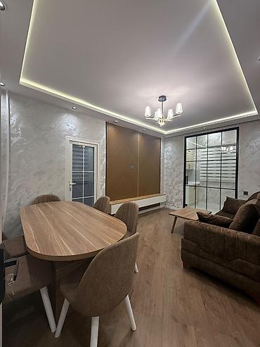 Mənzillərin satışı: Bakı, 3 otaqlı, Köhnə tikili, m. Xalqlar Dostluğu, 70 kv. m — 3