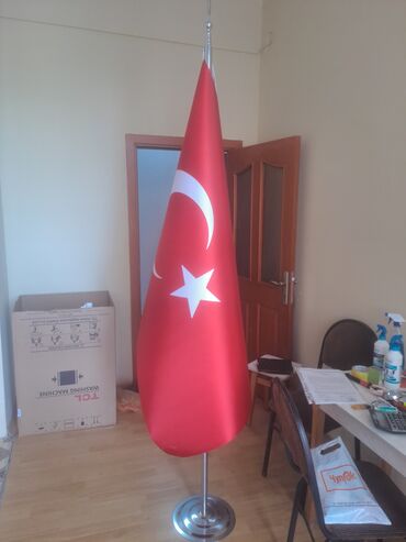 Direk 245sm bayraqla birlikde 100azn.tek direk 50azn
