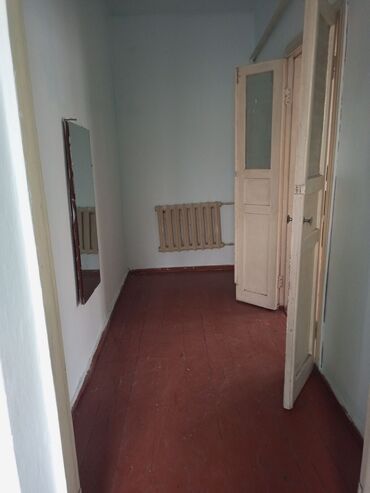 в аренду дома: 130 м², 5 комнат, Парковка, Забор, огорожен