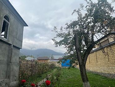hökmeli evler: 6 otaqlı, 60 kv. m, Orta təmir — 2