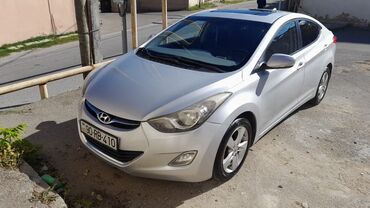 Hyundai: Hyundai Elantra: 1.8 l | 2011 il Sedan