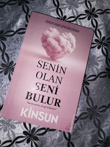 Bədii ədəbiyyat: Kitab 7 manat