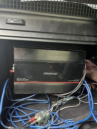 səs platasi: Kenwood avtomobil audio dəsti - Gücləndirici: Kenwood KAC-PB904EX — 1