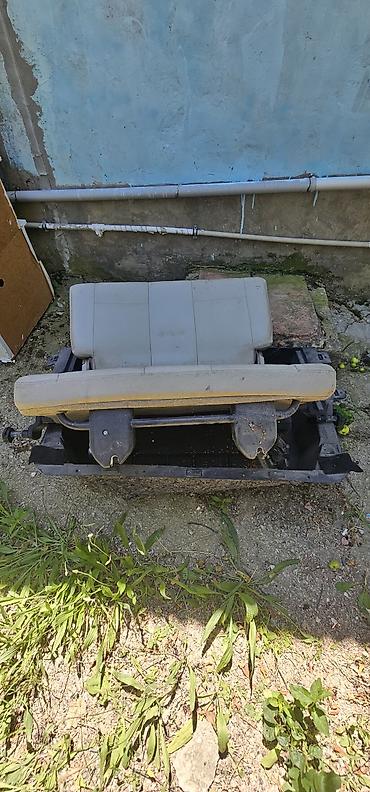 pajero 2: Avtomobil üçün arxa qatlanan oturacaq-sektor - 2 nəfərlik arxa skamya — 1